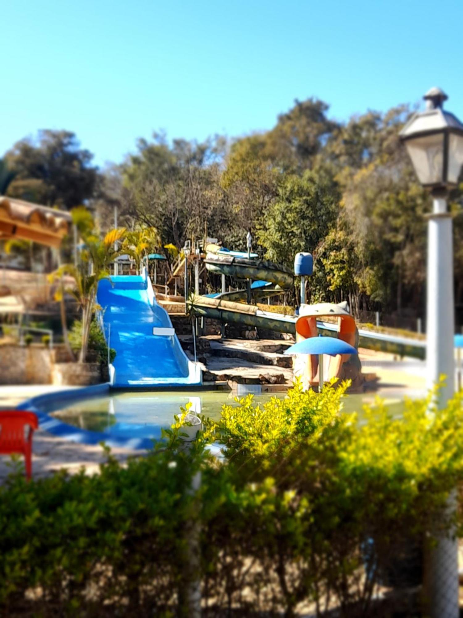 Pousada Balneario Cachoeira Do Moinho Belo Vale Esterno foto